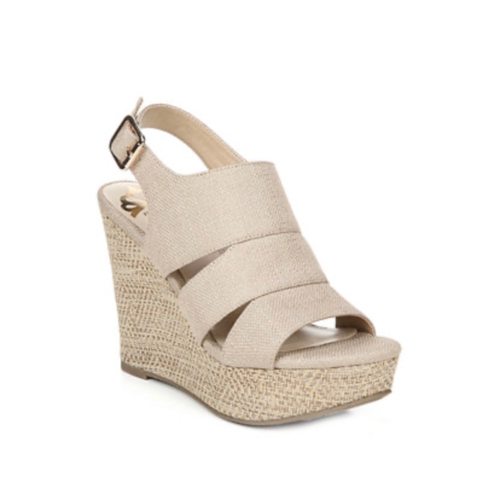 👡 NWT Fergalicious Valentina Wedge Sandals 👡 - Picture 2 of 5